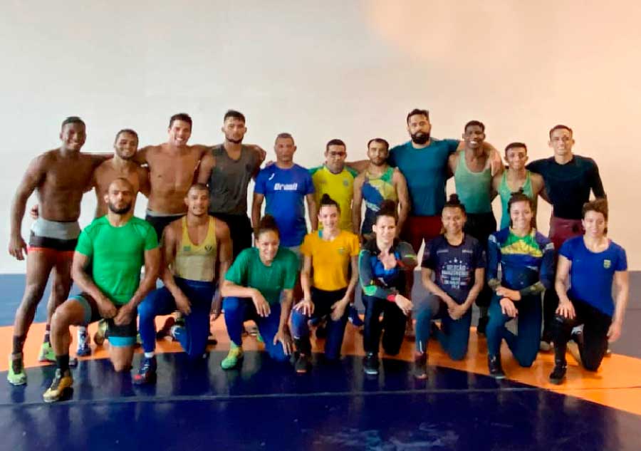 Equipe do wrestling brasileiro viaja para Tóquio neste domingo - Gazeta  Esportiva