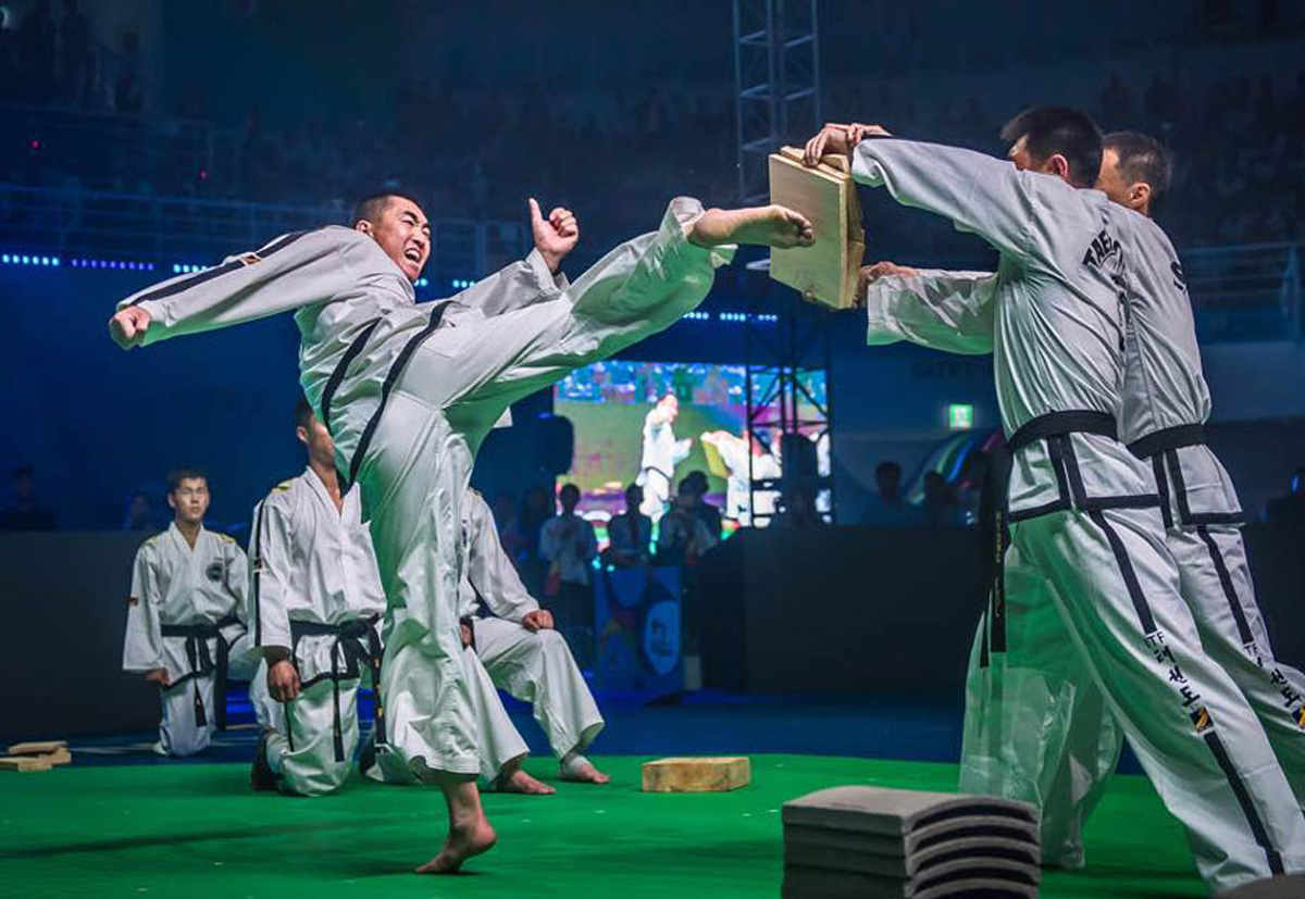 Com apoio do COB, seleção brasileira participa do Mundial de Taekwondo na Coreia do Sul