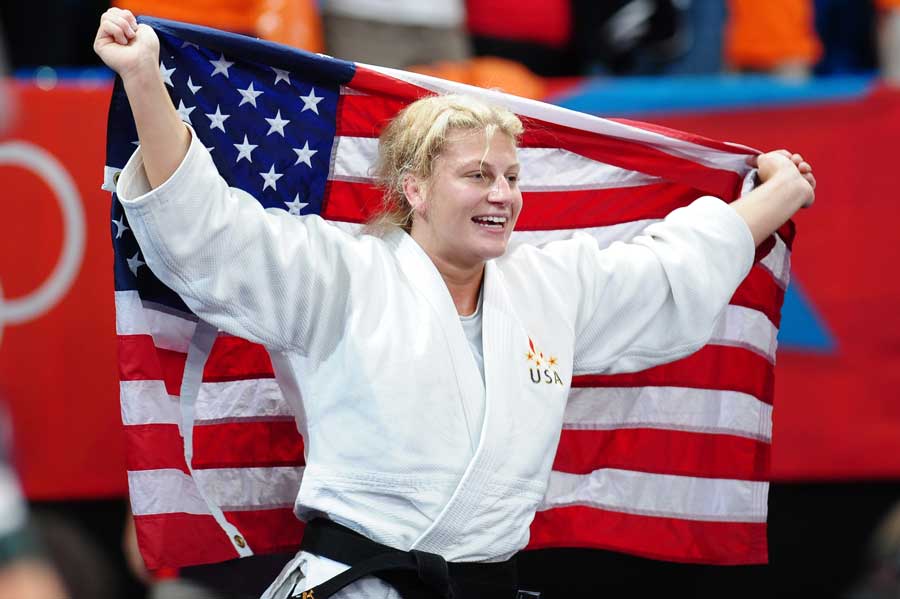 Seguindo os passos de Ronda Rousey, Kayla Harrison estreia no MMA em junho