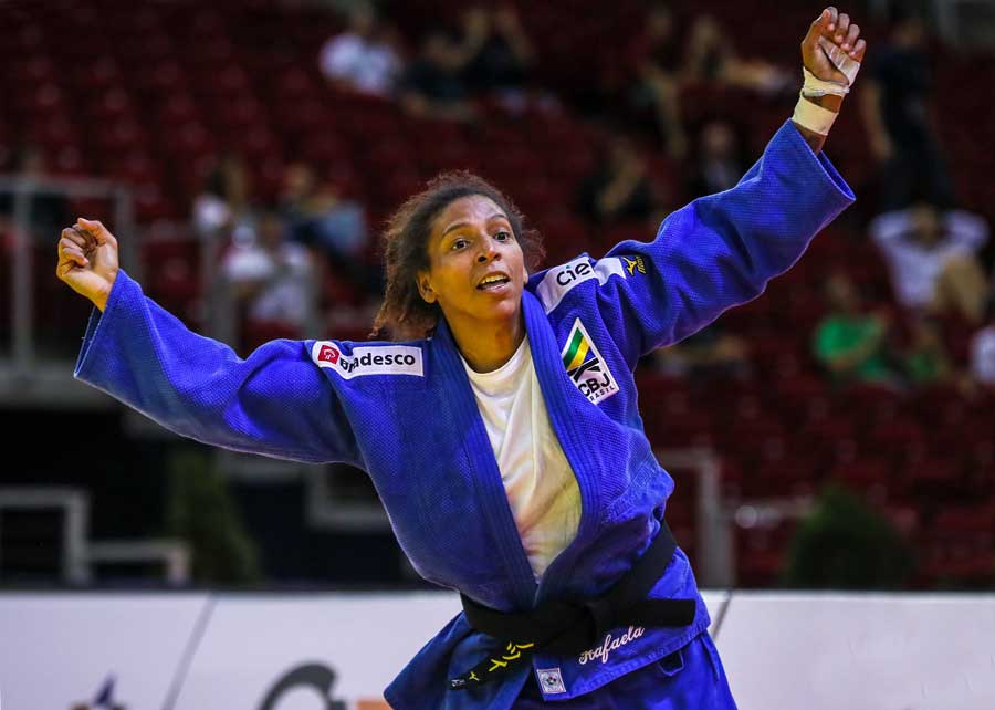 Arrojada, Rafaela Silva vence alemã por ippon e é campeã do Grand Prix de Budapeste