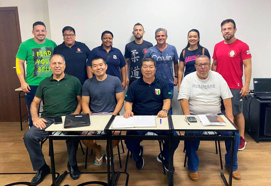 Delegacia Regional Noroeste realiza reunião em Maringá