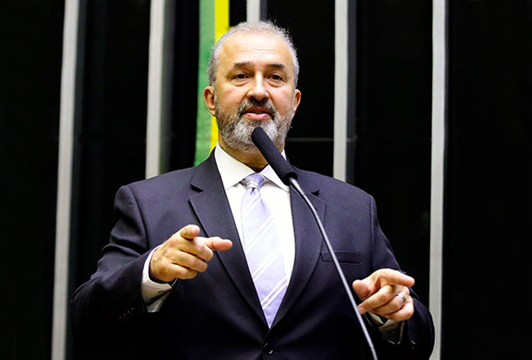 Deputado Aroldo Martins é escolhido para presidir a Frente Parlamentar de Apoio às Artes Marciais no Brasil