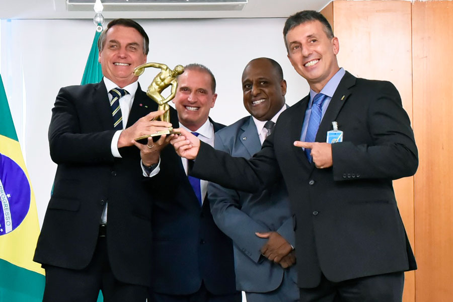 André Fernandes capitaneia comitiva de dirigentes de CREFs em encontro com o presidente Bolsonaro