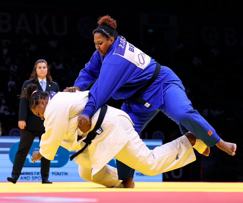 Bia é ouro no Grand Slam de Baku; Mayra fica com bronze