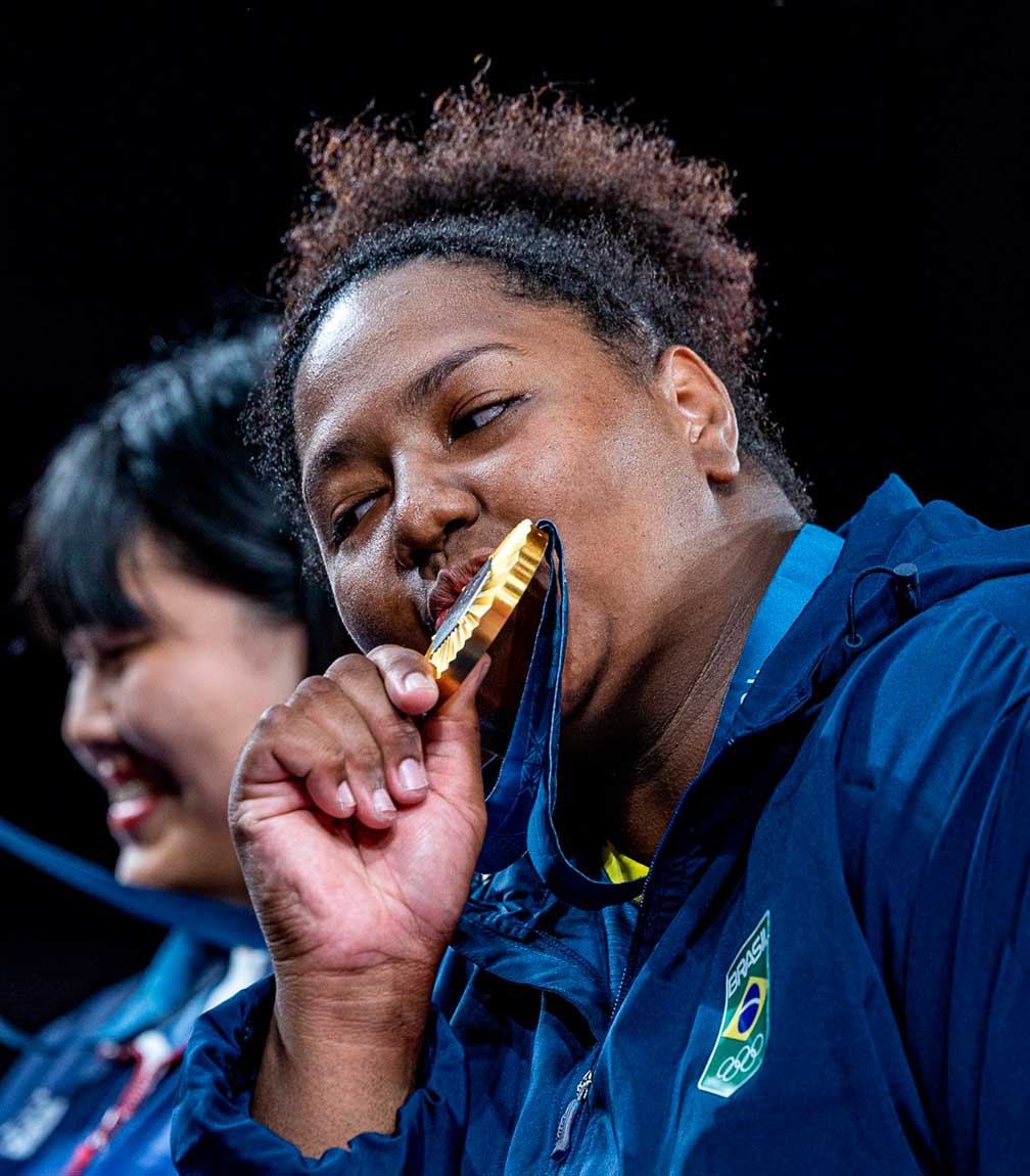 Soberana, Bia Souza conquista a primeira medalha de ouro do Brasil em Paris