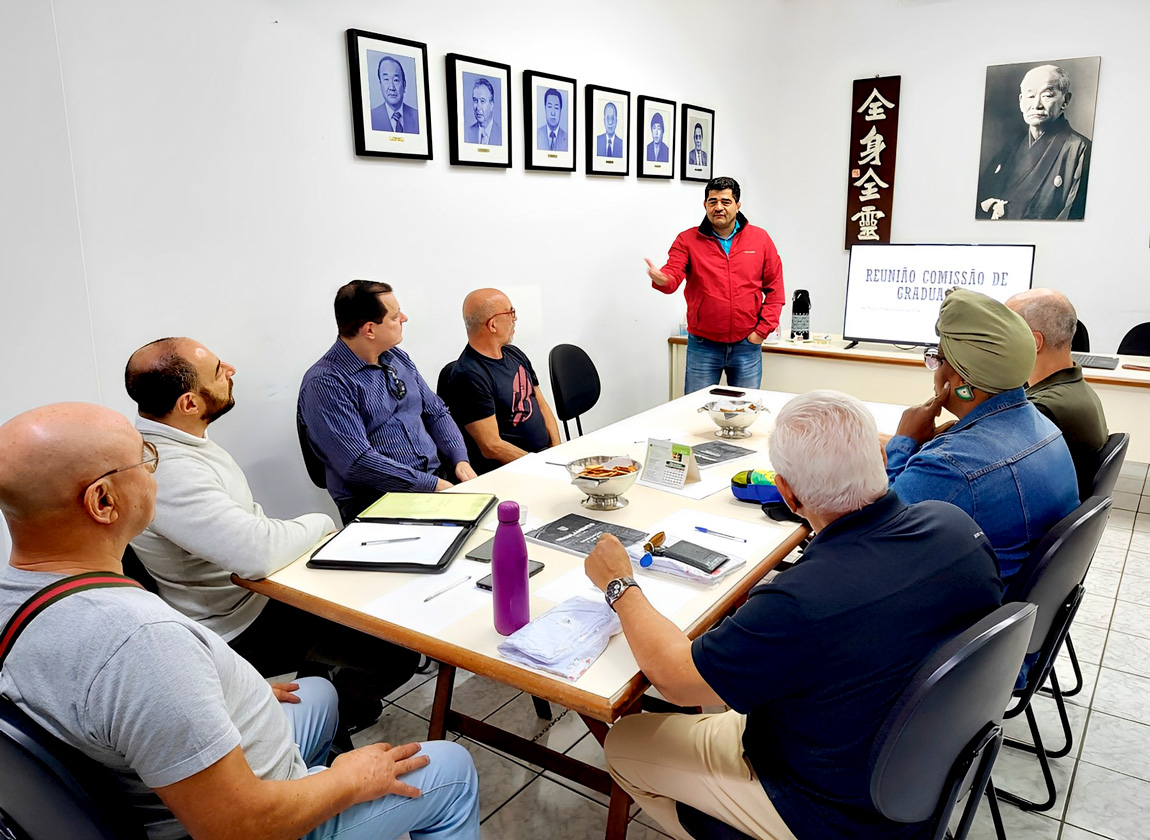 Reunião da Comissão de Graduação da FPJudô marca início da gestão Henrique Guimarães