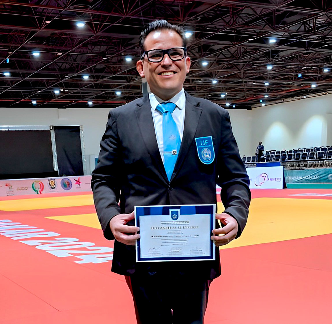 Leonardo Arashiro é promovido ao mais alto nível da arbitragem mundial de judô