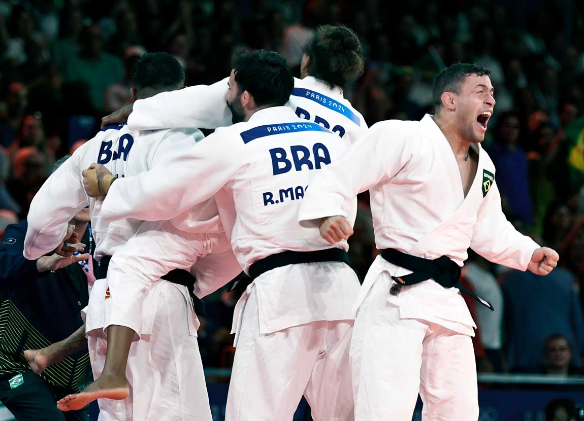 Brasil reafirma hegemonia nas disputas por equipes mistas com ouro incontestável em Santiago