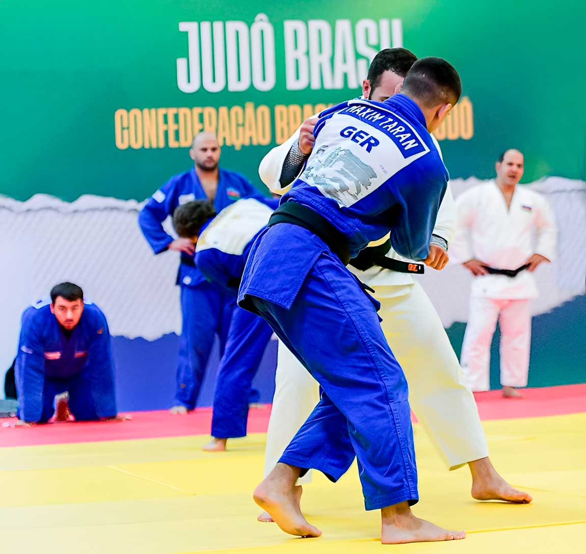 Treinamento de Campo Internacional da CBJ recebe judocas de nove países