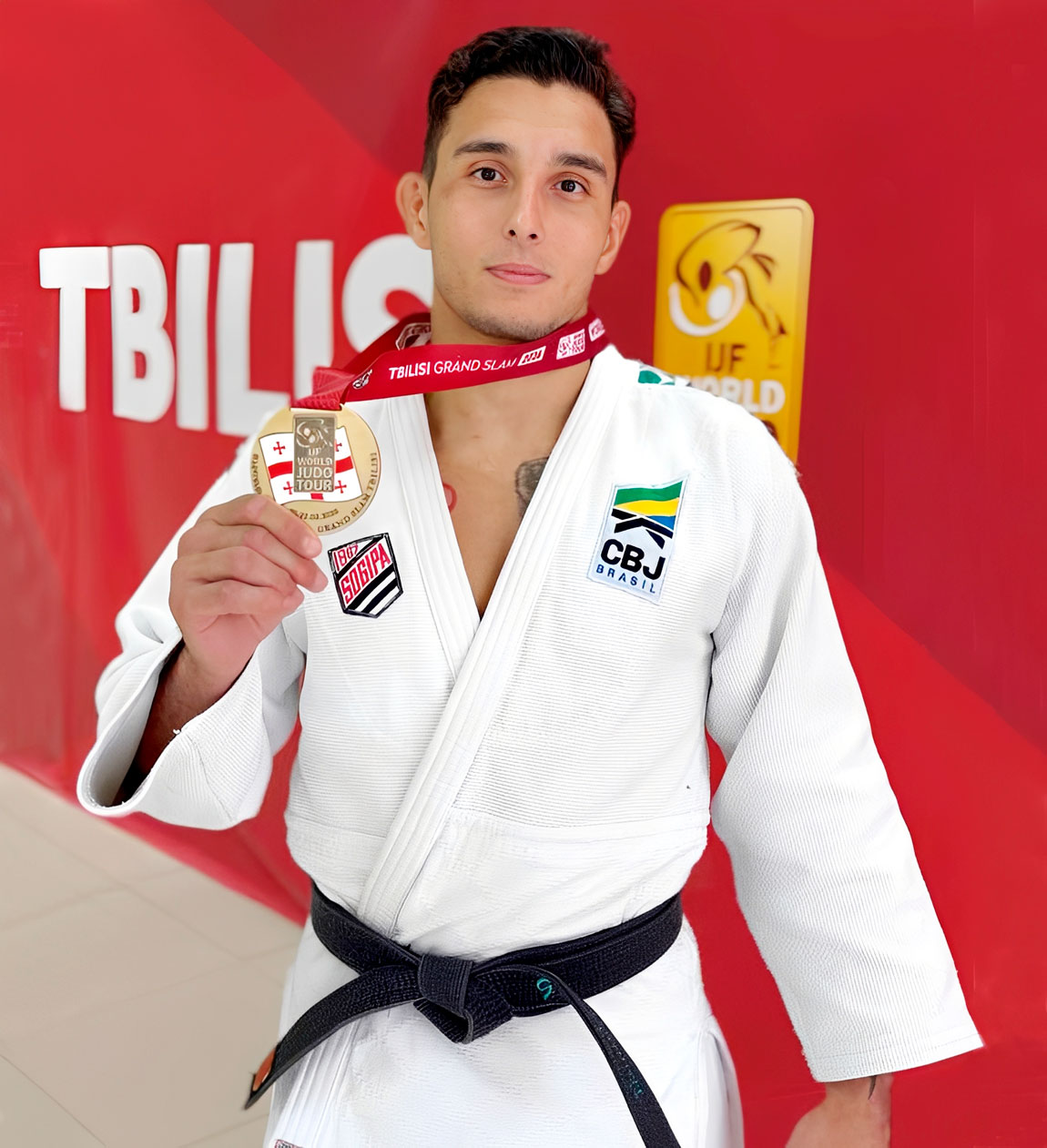 Guilherme Schimidt é bronze em Tbilisi e mantém a escrita: tem Brasil, tem judô e tem pódio