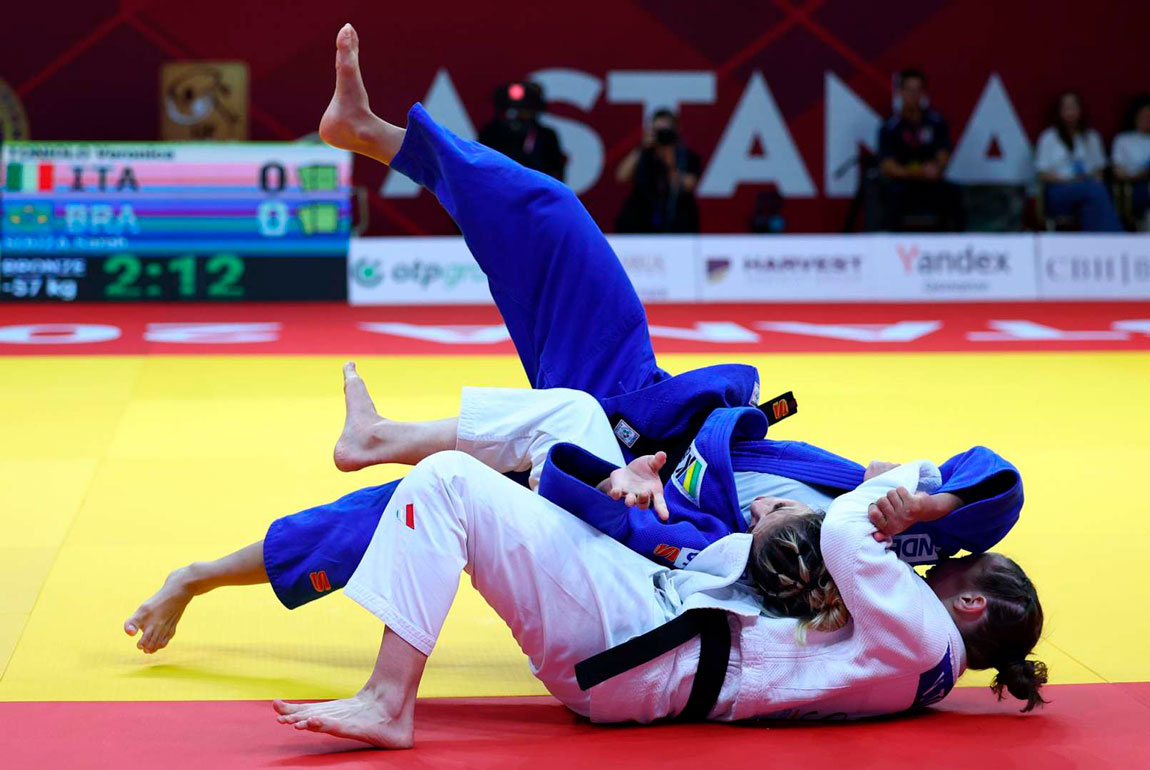 Sarah Souza conquista primeiro pódio no circuito mundial e garante bronze para o Brasil em Astana