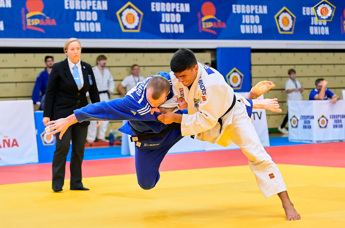 Brasil conquista sete medalhas e termina em terceiro na Copa Europeia Sênior de Málaga
